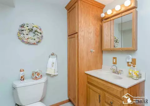 7061 Maplewood, Temperance, MI 48182 photo 23