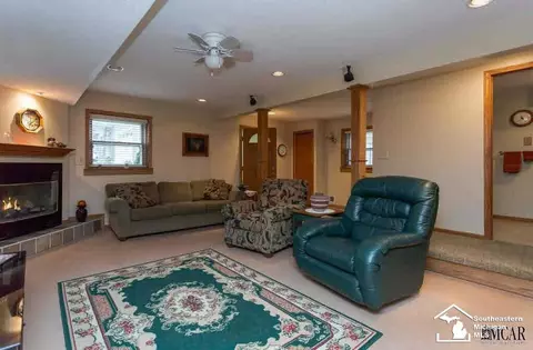 7061 Maplewood, Temperance, MI 48182 photo 12