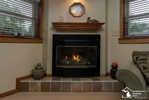7061 Maplewood, Temperance, MI 48182 photo 10