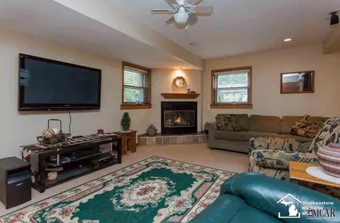 7061 Maplewood, Temperance, MI 48182 photo 13