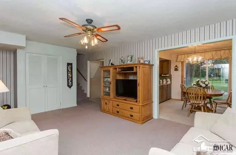 7061 Maplewood, Temperance, MI 48182 photo 6