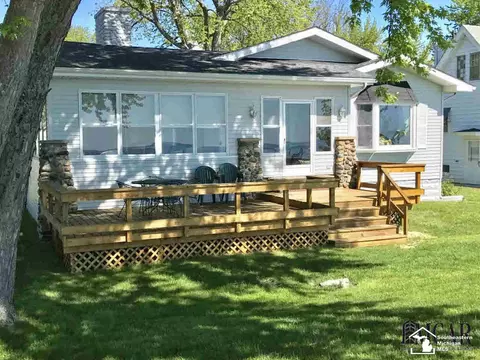 3030 Lakeshore, Monroe, MI 48162 photo 2