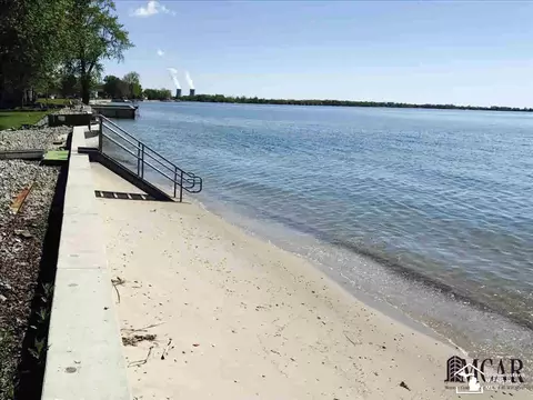 3030 Lakeshore, Monroe, MI 48162 photo 6