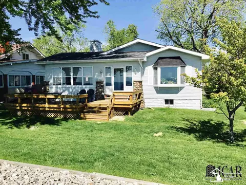 3030 Lakeshore, Monroe, MI 48162 photo 1