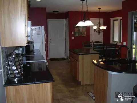 1635 Spruce, Temperance, MI 48182 photo 4