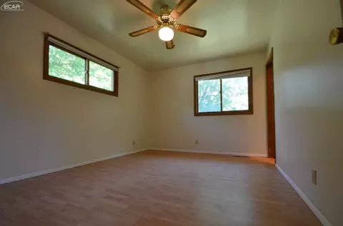 524 W Maple, Byron, MI 48418 photo 18
