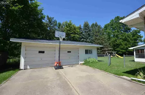524 W Maple, Byron, MI 48418 photo 6