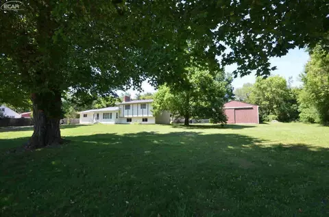 524 W Maple, Byron, MI 48418 photo 5