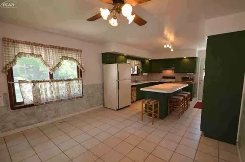 524 W Maple, Byron, MI 48418 photo 10
