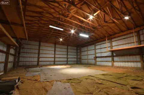 524 W Maple, Byron, MI 48418 photo 4