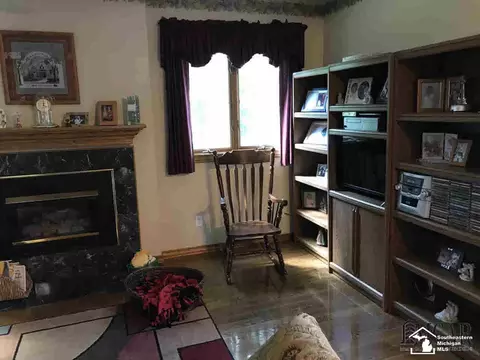 341 Armitage, Monroe, MI 48162 photo 5