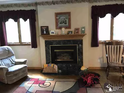 341 Armitage, Monroe, MI 48162 photo 6