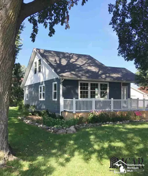 3321 10th, Monroe, MI 48162 photo 1