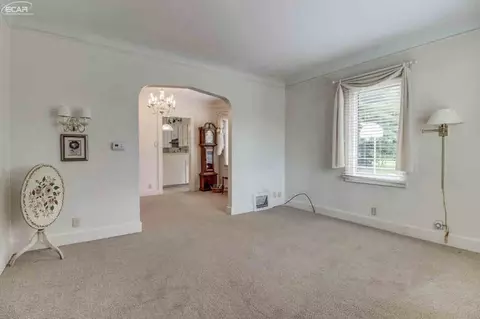 10185 E Richfield, Davison, MI 48423 photo 12