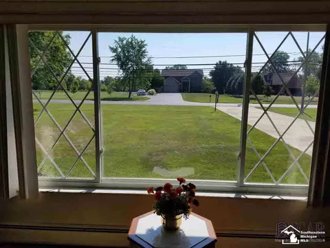 13883 Grafton, Carleton, MI 48117 photo 10