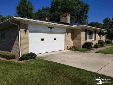 13883 Grafton, Carleton, MI 48117 photo 3