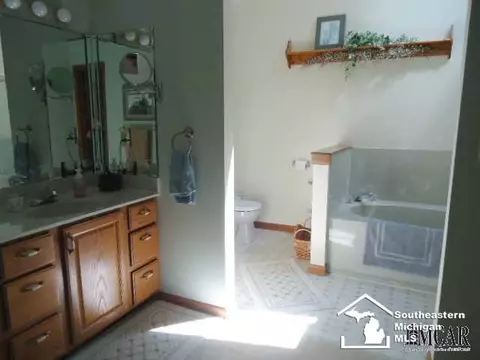 8560 Jackman, Temperance, MI 48182 photo 9