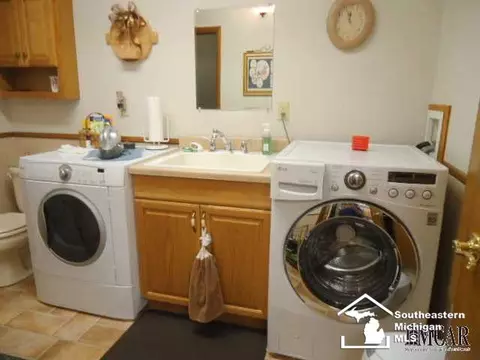 8560 Jackman, Temperance, MI 48182 photo 13
