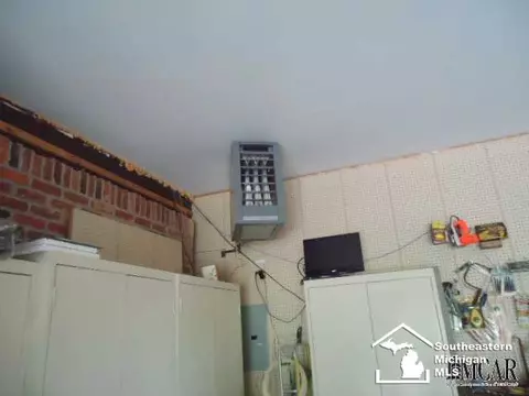 8560 Jackman, Temperance, MI 48182 photo 21
