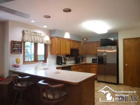 8560 Jackman, Temperance, MI 48182 photo 5