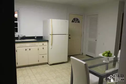 329 Bentley, Monroe, MI 48162 photo 8