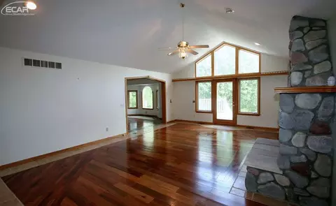 2549 Rushbrook, Flushing, MI 48433 photo 4