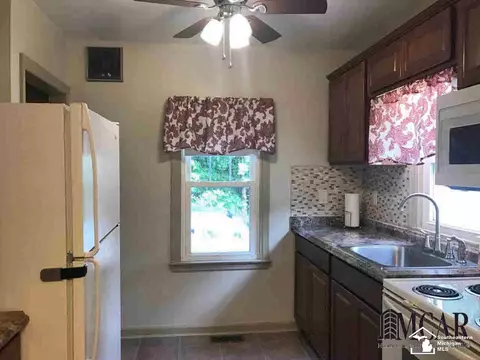 1594 Hendricks, Monroe, MI 48162 photo 15