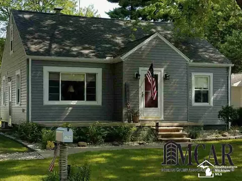 1594 Hendricks, Monroe, MI 48162 photo 2