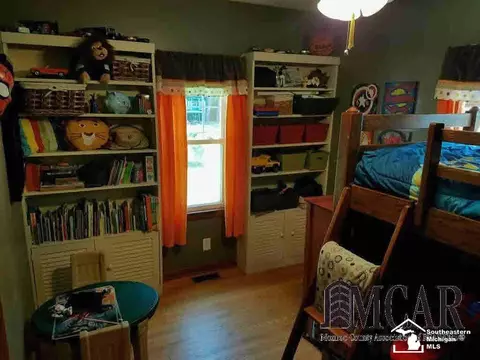 1594 Hendricks, Monroe, MI 48162 photo 22