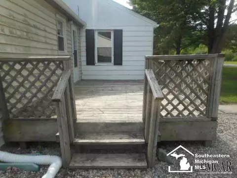 391 Ford, Carleton, MI 48117 photo 7