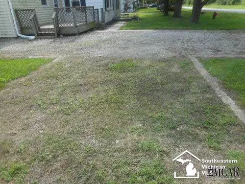 391 Ford, Carleton, MI 48117 photo 8