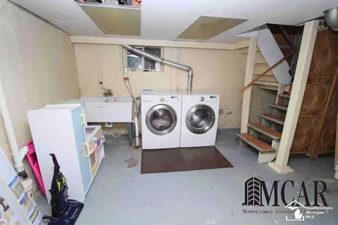 205 N Macomb, Monroe, MI 48162 photo 33
