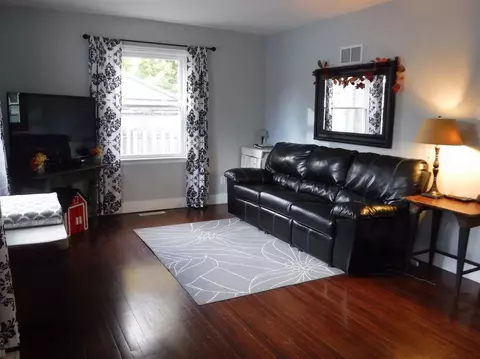 324 Brown, Tecumseh, MI 49286 photo 5
