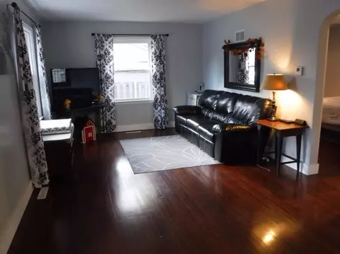 324 Brown, Tecumseh, MI 49286 photo 3