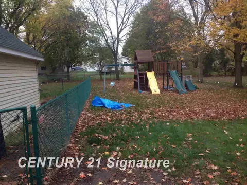 302 N Maple, Flushing, MI 48433 photo 6