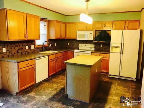2163 Briar, Temperance, MI 48182 photo 2