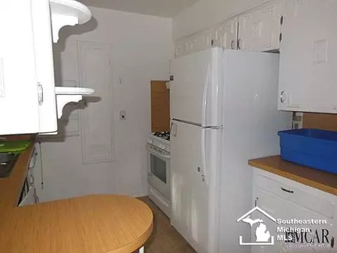 723 Donna, Temperance, MI 48182 photo 13