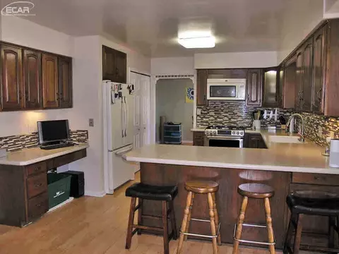 2386 Plainview, Flushing, MI 48433 photo 14