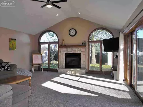 2386 Plainview, Flushing, MI 48433 photo 8