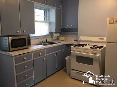1023 Harbor, Monroe, MI 48162 photo 5