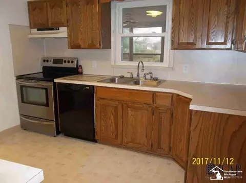 3300 N Custer, Monroe, MI 48162 photo 9