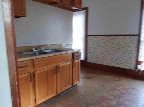 621 Avon St, Flint, MI 48503 photo 7