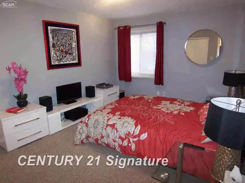 556 Oakbrook, Flushing, MI 48433 photo 14