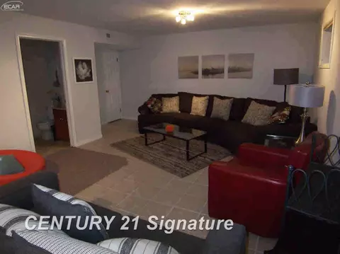 556 Oakbrook, Flushing, MI 48433 photo 19