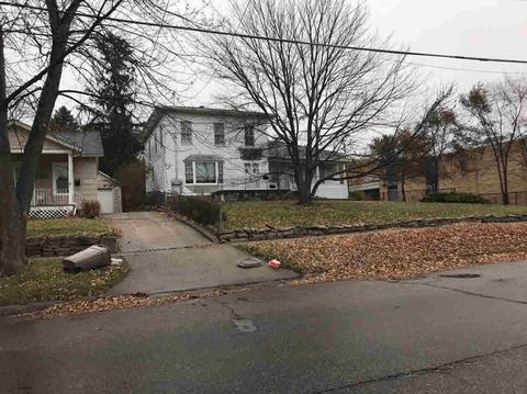 319 Chamberlain St, Flushing, MI 48433 photo 1
