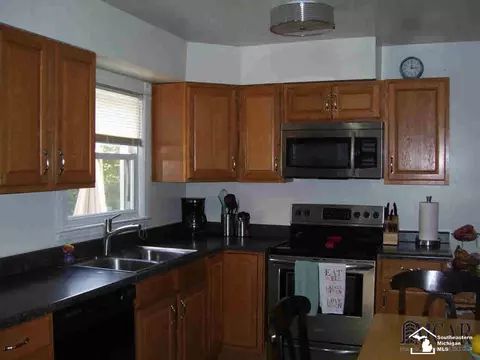 953 Winston, Monroe, MI 48161 photo 3