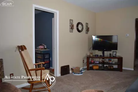 2952 Carr, Flint, MI 48506 photo 14