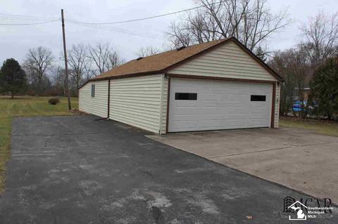 2911 N Custer Rd, Monroe, MI 48162 photo 2