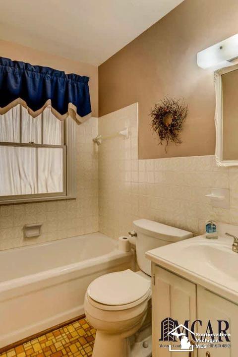2911 N Custer Rd, Monroe, MI 48162 photo 32