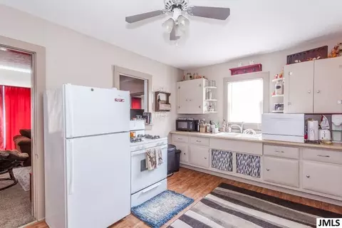 724 21st St, Jackson, MI 49203 photo 3